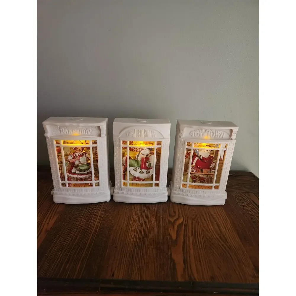 3 Hallmark Sound Motion Linkable - Mr And Mrs Clause Snowman Windows